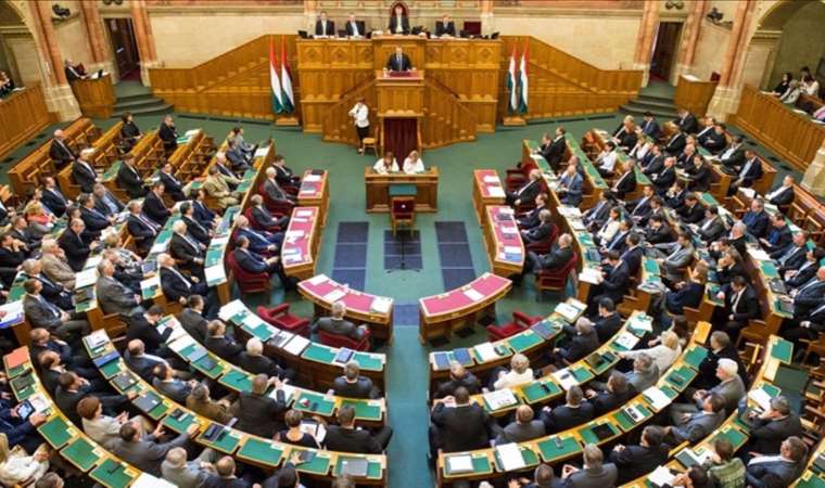 Vote on Sweden's NATO bid delayed in Hungarian parliament