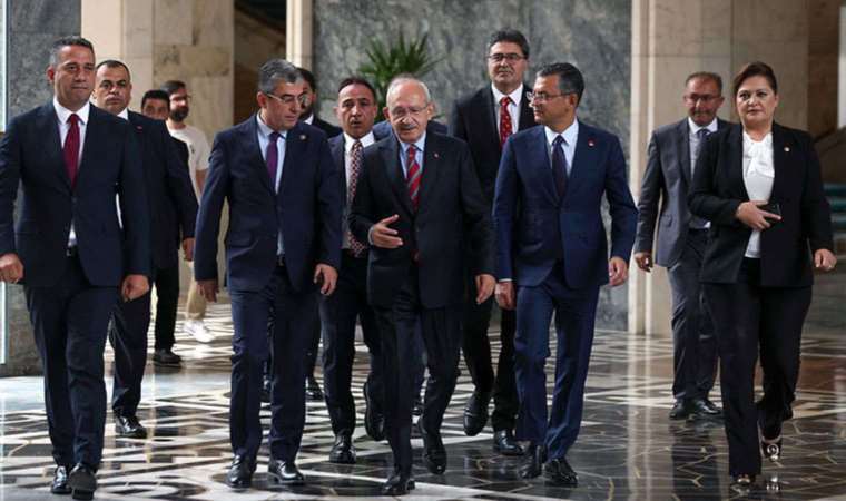 CHP’de güç dengelerine ilişkin Siyaset Bilimci Prof. Dr. Tosun’dan kritik açıklama: 'Kılıçdaroğlu, yerel seçimlerden sonra...'