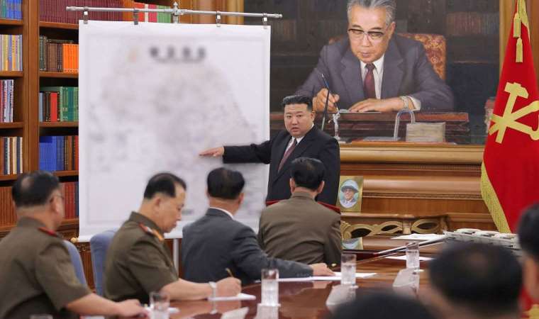 Kuzey Kore lideri Kim Jong Un, orduya 'savaşa hazır ol' talimatı verdi