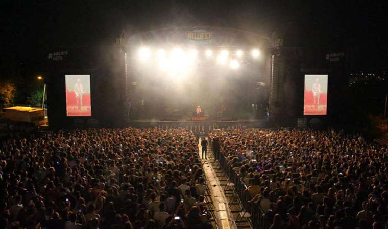 CHP Bursa Gençlik Kolları'ndan 'Nilüfer Müzik Festivali' açıklaması: 'Özgürlüklerimizi kısıtlayan hiçbir müdahaleyi kabul etmiyoruz!'