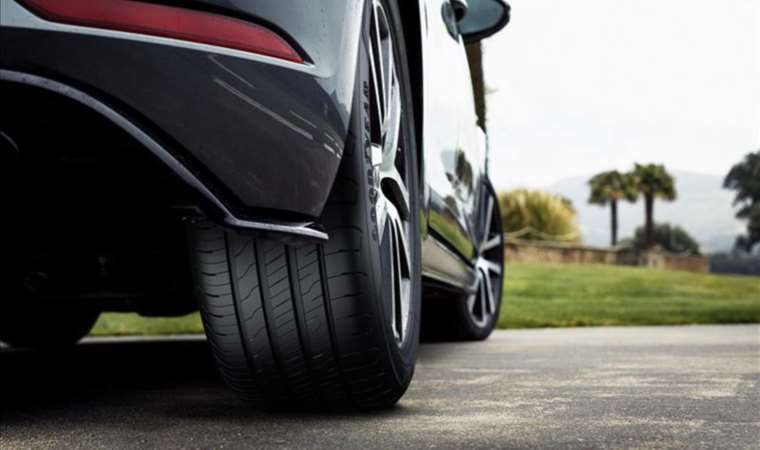 Araba lastiklerinde nitrojen gazı öneriliyor