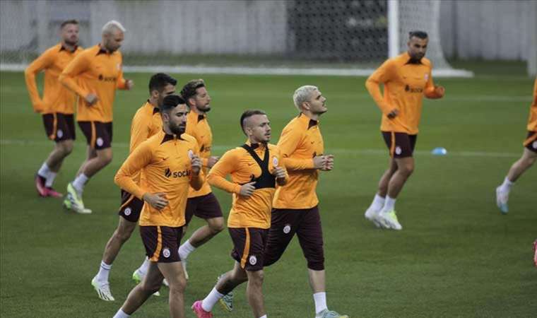 Galatasaray'ın Kayserispor maçı kamp kadrosu açıklandı