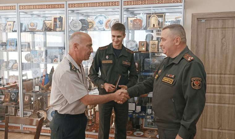 Minsk'te bir araya geldiler...