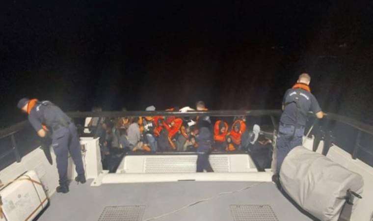 Ayvacık açıklarında 30 kaçak göçmen yakalandı