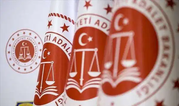 Adalet Bakanı Yılmaz Tunç, FETÖ'den incelenen Seçkin Yılmaz'ı özel kalem müdürü yaptı