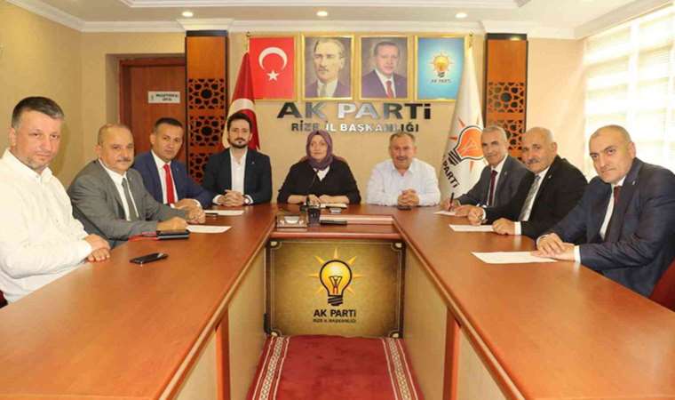 Rize’de AKP'li 5 ilçe başkanı istifa etti