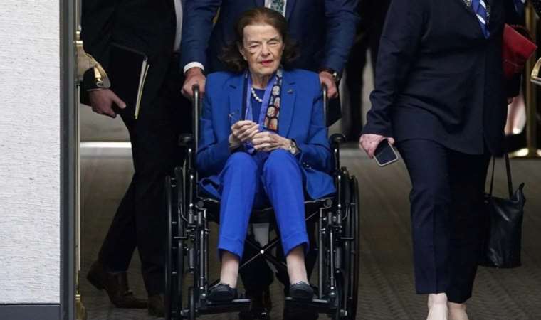 Aging and Influence: Examining Senators' Prolonged Tenures and Donations