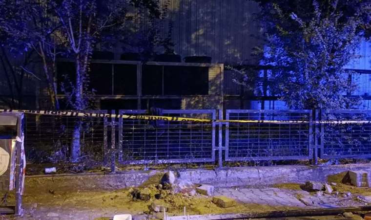 Zincir markette klima patladı: Bakım işçisi ağır yaralandı