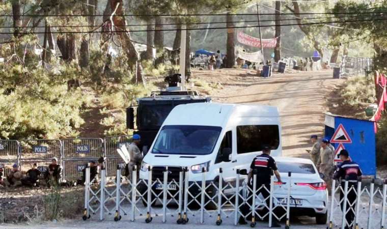 Akbelen’de araçlara park cezası kesildi