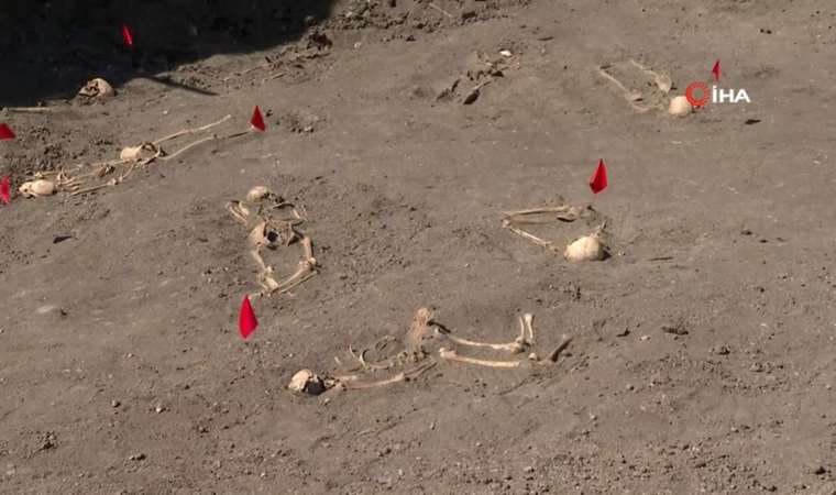 Şuşa’da 17 Azerbaycanlının gömüldüğü toplu mezar bulundu