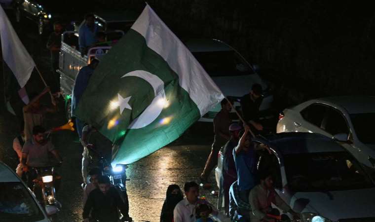 Pakistan'da kiliselere yönelik saldırı: Yüzlerce kişi gözaltına alındı