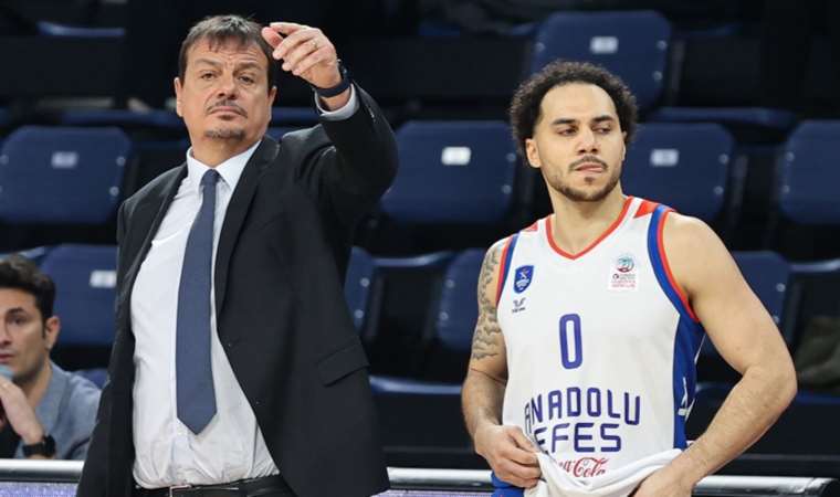 Anadolu Efes'ten Ergin Ataman'a Shane Larkin yanıtı