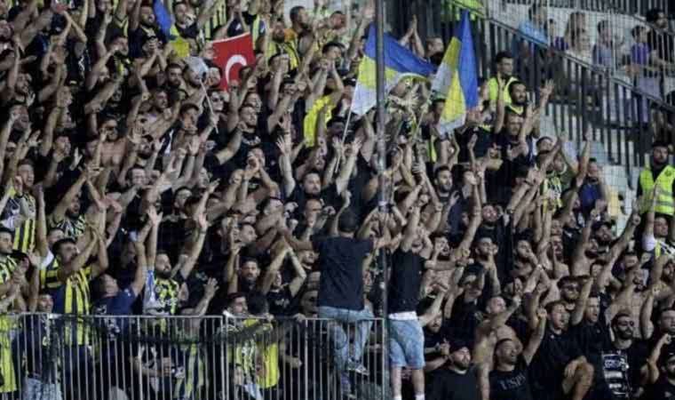 Fenerbahçe maçında tribünlerde kavga!