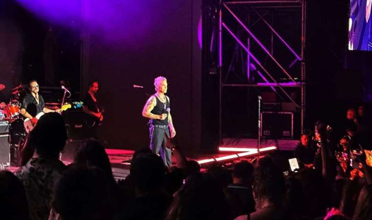 Dünyaca ünlü İngiliz şarkıcı Robbie Williams Bodrum'da konser verdi