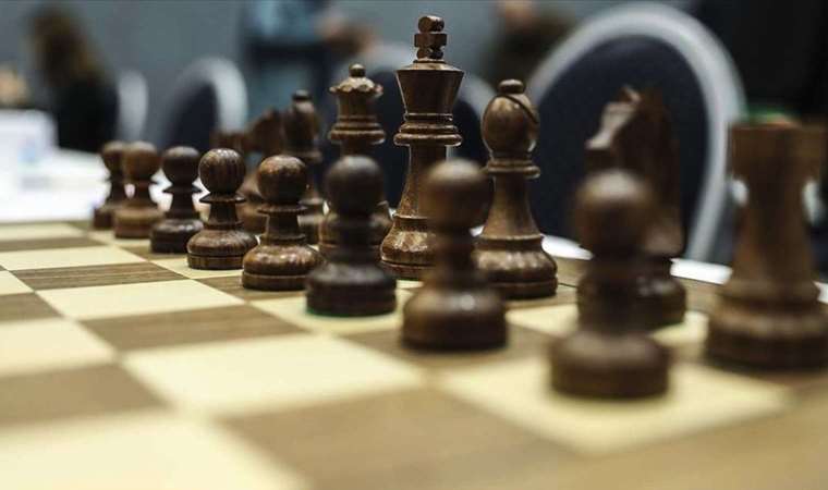 Trans bireylerin kadınlar satranç turnuvasında yarışması yasaklandı