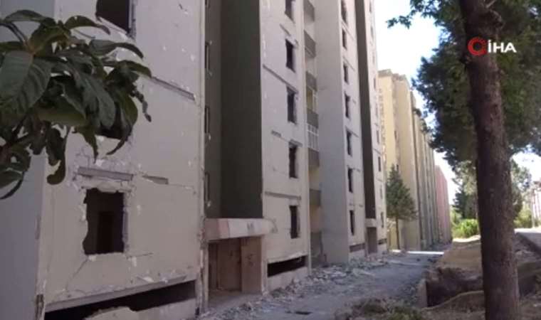 Doğukent deprem sonrası 'hayalet kente' döndü: 'Çocuk sesleri bitti'