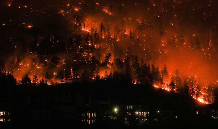 Kanada'da bir eyalette yangınlar nedeniyle acil durum ilan edildi