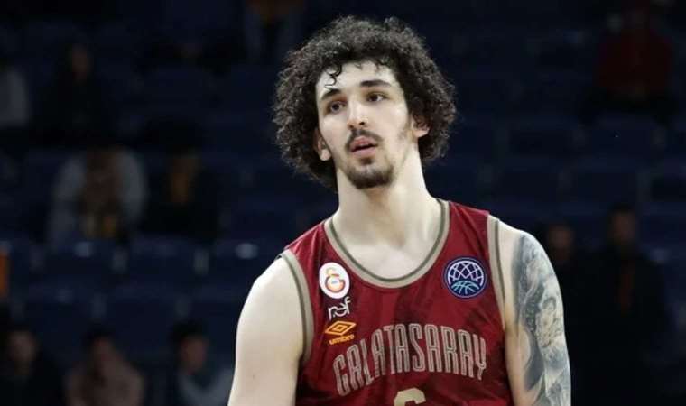 Galatasaray'da Sadık Emir ile devam kararı