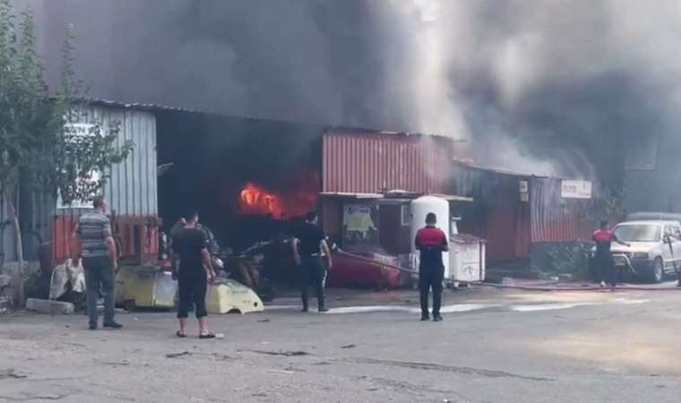 Osmaniye'de temizlik yapılan tankerde patlama: 2 yaralı