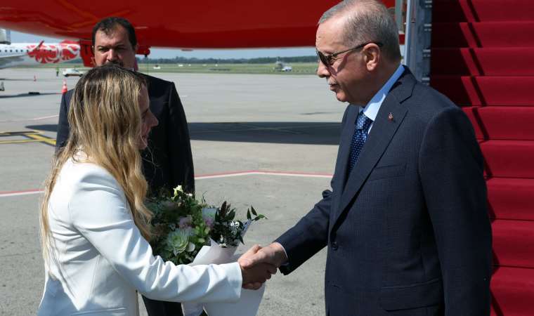 Erdoğan, bakanlar ve Fidan Macaristan'da