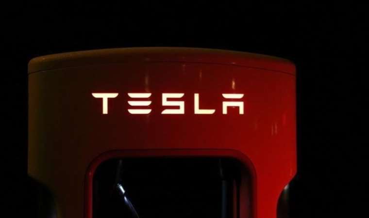 Tesla'da yaşanan veri sızıntısının nedeni ortaya çıktı: Eski çalışanlar sızdırdı!