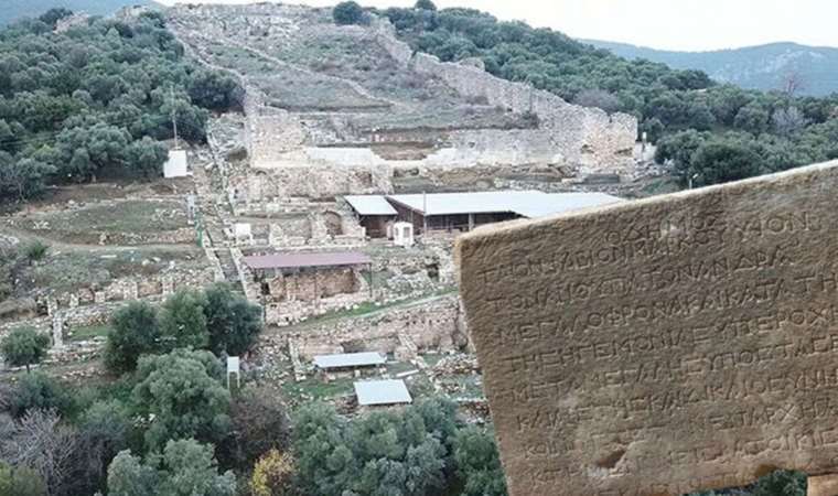 Metropolis'in tarihine ışık tutan 2 bin yıllık yazıt bulundu