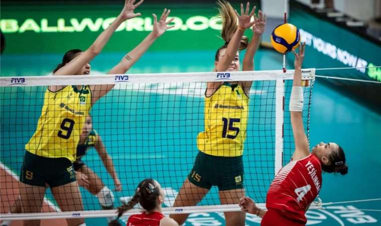 U21 Kadın Voleybol Milli Takımı, Brezilya'ya kaybetti