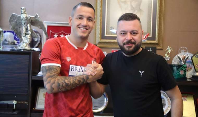 Sivasspor'dan hücuma Rey Manaj takviyesi