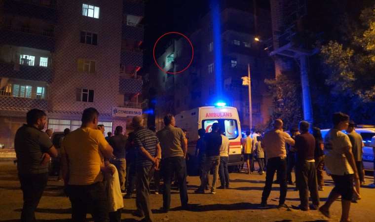 Siirt'te erkek vahşeti: Boşanma aşamasındaki eşinin evini basıp ateşe verdi, ardından intihar etti!