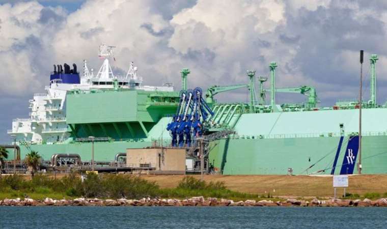 Suez Canal to resume normal traffic following collision