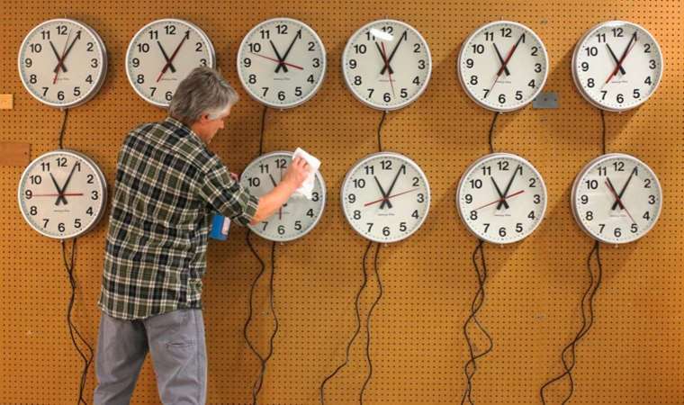 Bir DEHB semptomu olarak 'zaman körlüğü' nedir?