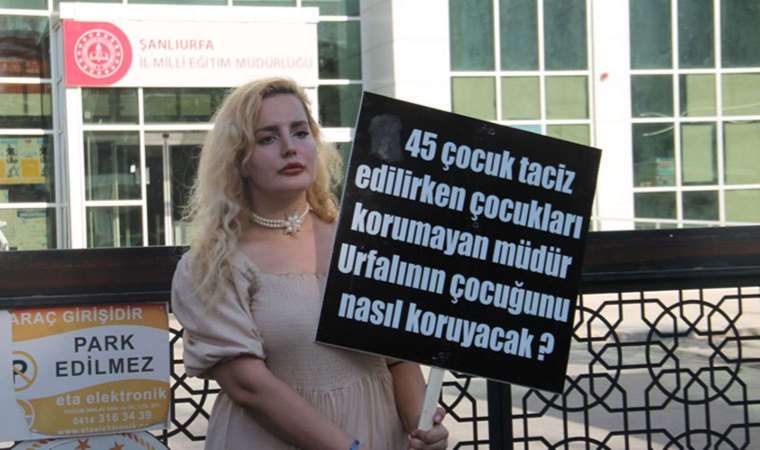 Cinsel istismara karşı tek başına eylem yapan Çetiner, Cumhuriyet’e konuştu: ‘Beni ve çocuklarınızı yalnız bırakmayın’