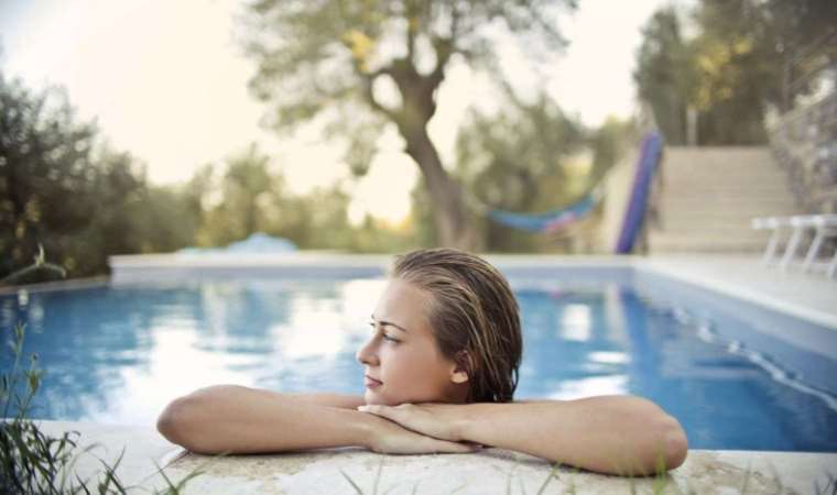 Havuzlar tehlike saçıyor: Yaz ayı sistiti