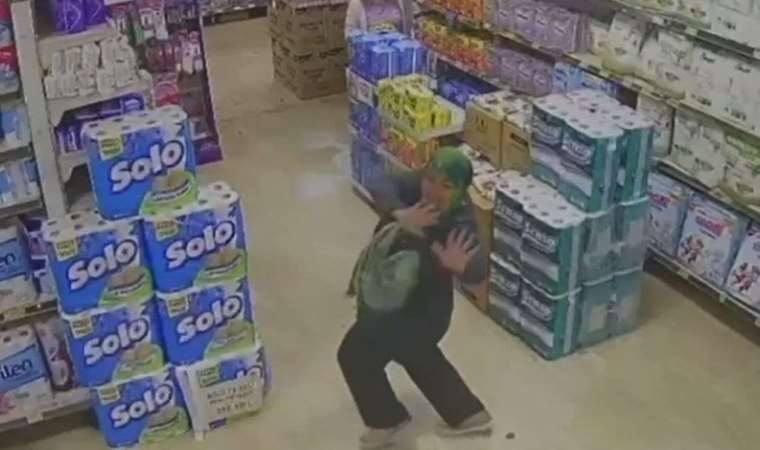 Markette yaptığı dansla gündem olmuştu...