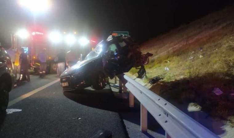 Aliağa'da feci kaza: 2 kişi öldü, 2 kişi ağır yaralandı