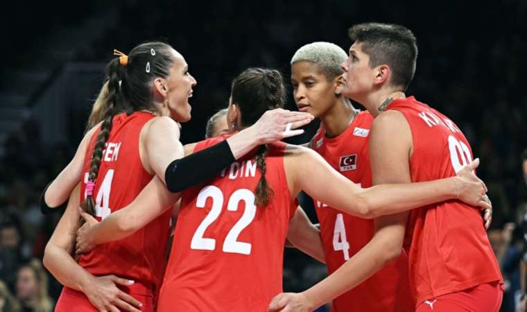 Belçika'yı 3-1 yenen Filenin Sultanları, CEV Avrupa Şampiyonası'nda çeyrek finalde!