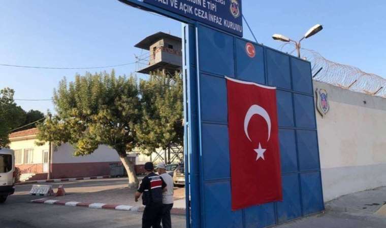 Cinayet şüphelisi 16 yıl sonra sahte kimlikle yakalandı
