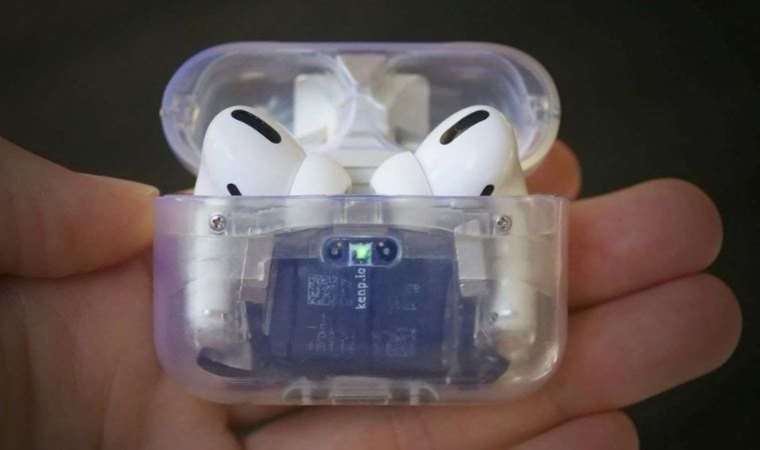 Çalışabilen şeffaf yapıda AirPods Pro kutusu yaptı