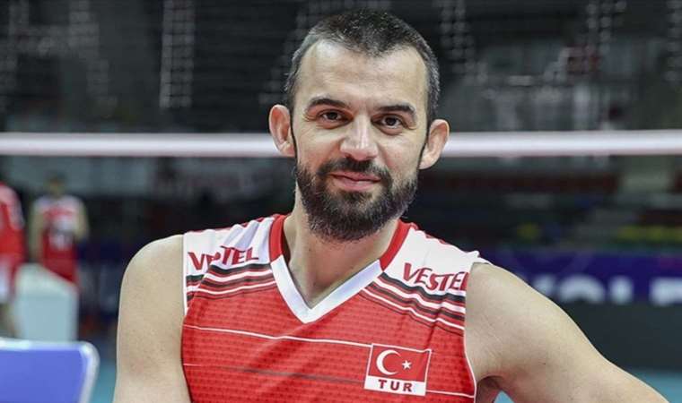 Arslan Ekşi: 'Takım olarak ilk hedefimiz tarihe geçmek'
