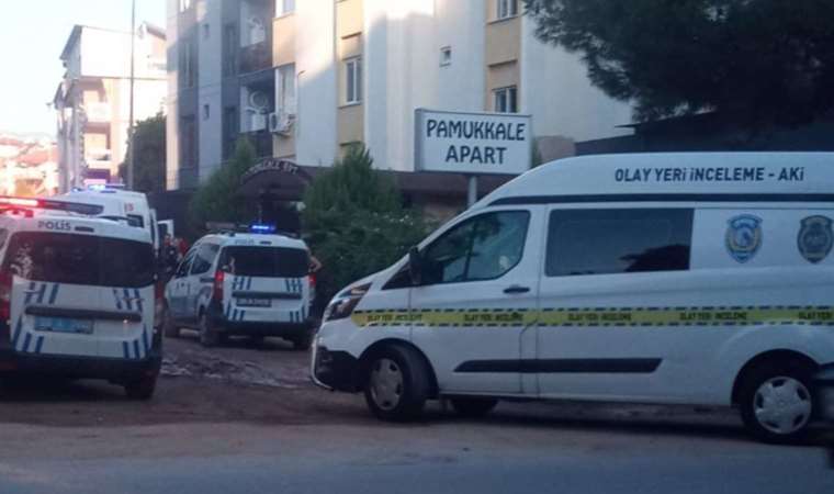 Apartın çatı katından düşen erkek hayatını kaybetti