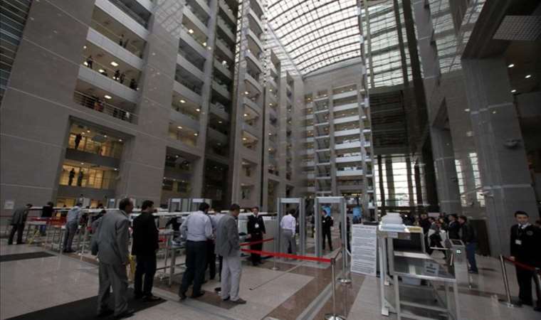 Adliyelerde hükümlüler çalıştırılacak: İşçiler tazminatsız işten çıkarılıyor