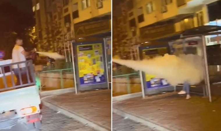 Bir yangın tüpü vakası daha… Otobüs durağında bekleyen kadına sıktılar!