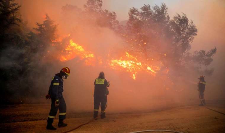 Largest forest fire in EU history strikes Greece