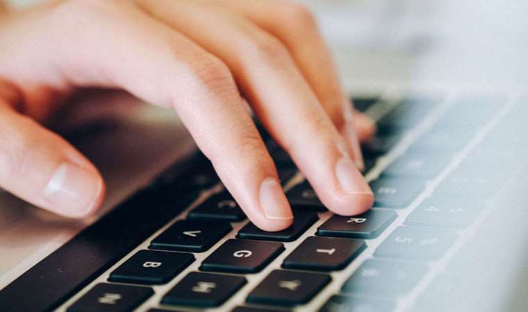 Bilgisayar klavyesi nasıl temizlenir? Klavye temizlemek için 5 yöntem