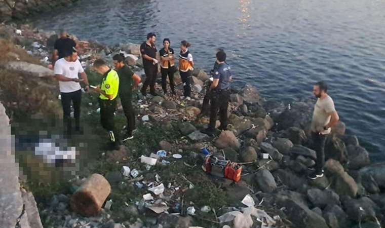 Sahildeki kayalıklarda göğsünden vurulmuş halde ölü bulundu