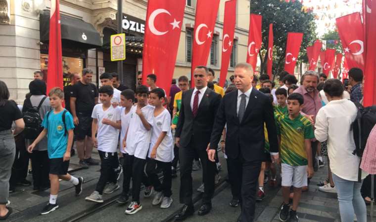 30 Ağustos Zafer Bayramı 'İstiklal Yürüyüşü' ile kutlandı