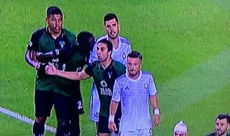Ceyhun Gülselam'ı ısırmıştı!