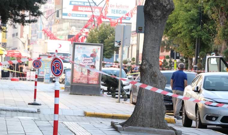 Van'da 'bomba' paniği! Fünye ile patlatılan şüpheli kutudan çıkanlar şaşırttı
