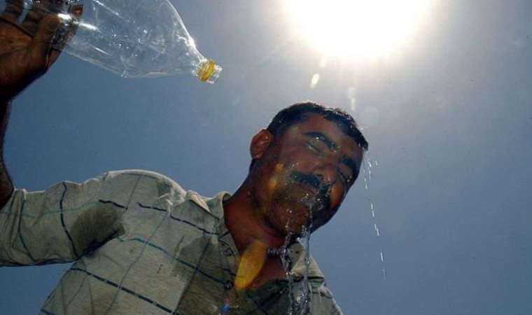 Kavurucu sıcaklar ne zaman bitecek, kaç gün sürecek? O tarihten sonra 8-9 derece düşecek...