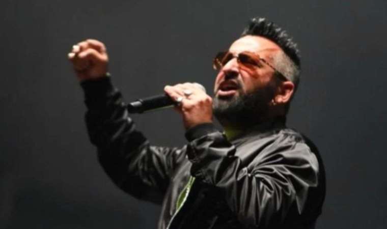 Ragga Oktay'dan 'Tarkan' itirafı: ‘Beni sahneden indirtmeye çalıştı’